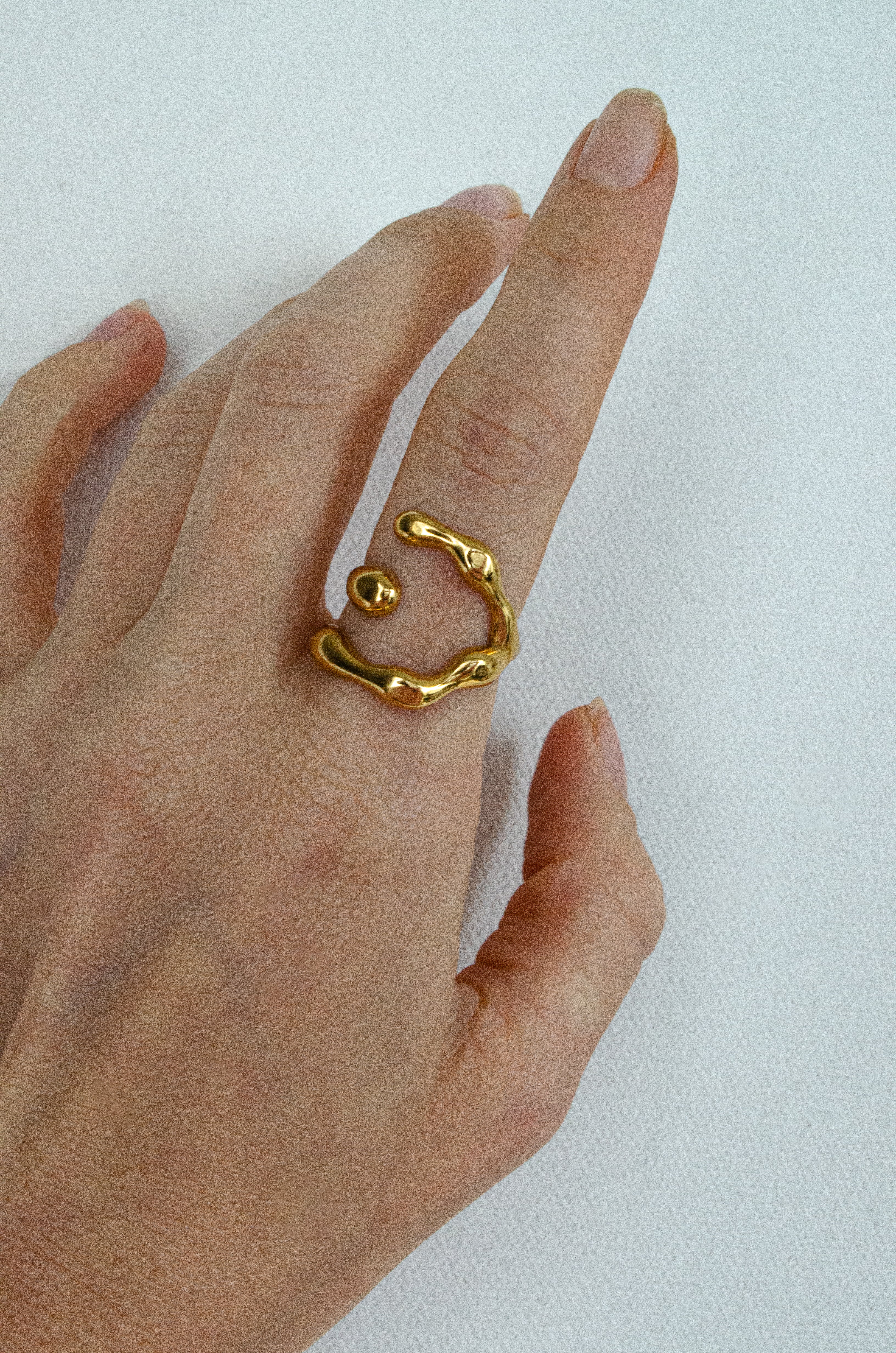Claw Theory Ring-18k Gold
