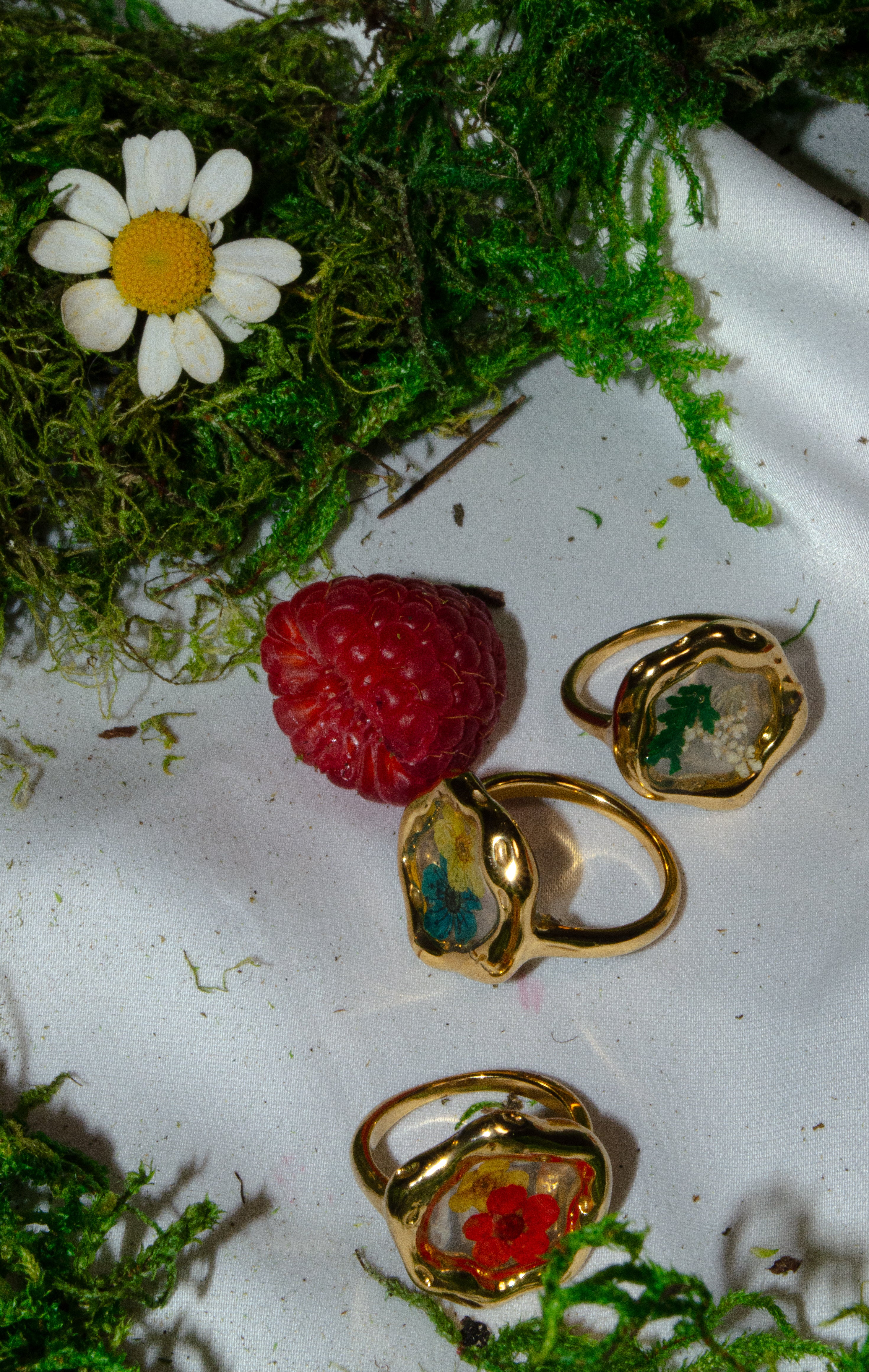 Garden-Soft Resin Flower Ring-18K Gold
